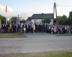 zdjęcie grupowe uczestników obchodów